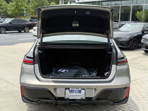 New 2026 BMW 740i RWD image 17