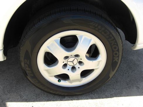 Used 2004 Mercedes-Benz ML 350 4MATIC image 6