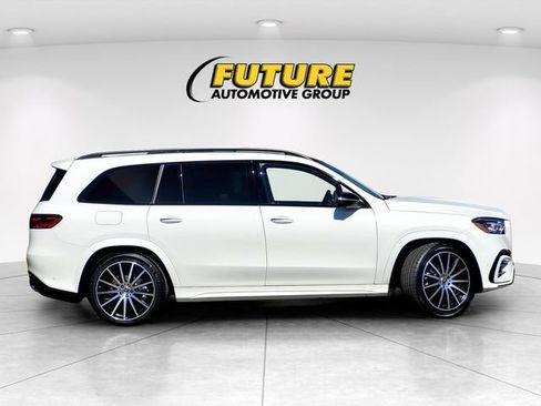 Used 2025 Mercedes-Benz GLS 450 4MATIC image 3