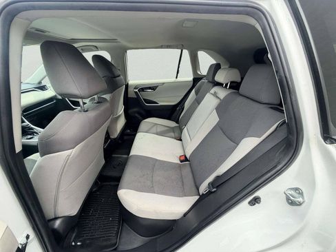 Used 2022 Toyota RAV4 XLE w/ Convenience Package AWD/4WD image 26
