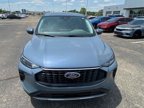 Used 2023 Ford Escape Active w/ Tech Pack #2 AWD/4WD image 9