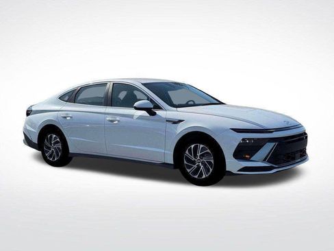 New 2026 Hyundai Sonata Blue FWD image 9