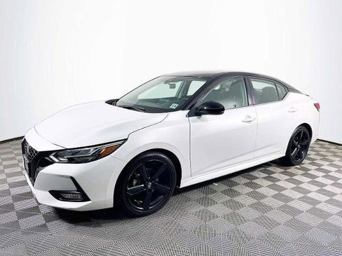 Certified 2022 Nissan Sentra SR w/ Midnight Edition image 1