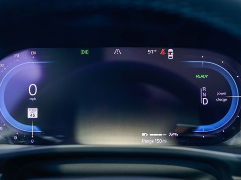 Used 2023 Volvo C40 P8 Recharge Plus image 25