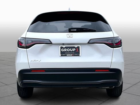 New 2026 Honda HR-V LX image 4