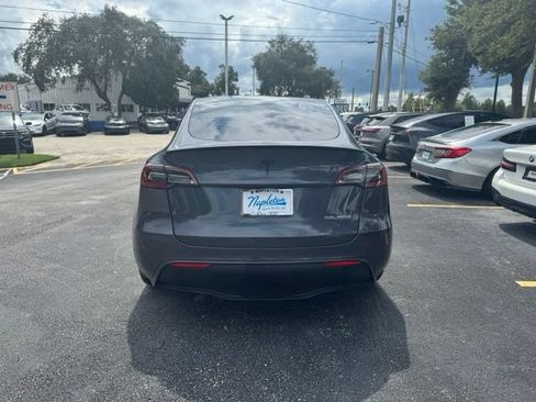 Used 2022 Tesla Model Y Performance AWD/4WD image 4