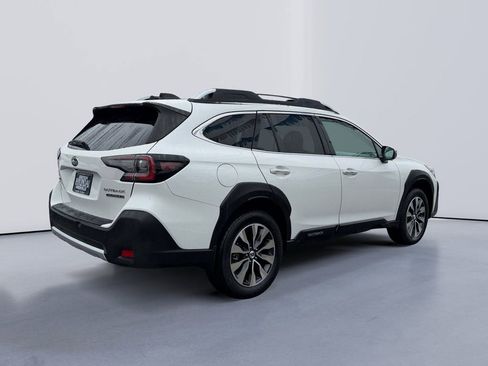 Used 2024 Subaru Outback Touring XT AWD/4WD image 3