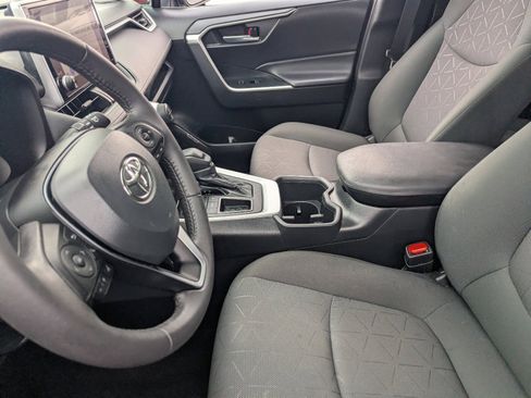 Used 2023 Toyota RAV4 XLE w/ Convenience Package image 18
