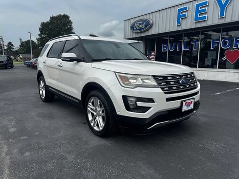 Used 2016 Ford Explorer Limited w/ Equipment Group 301A AWD/4WD image 7