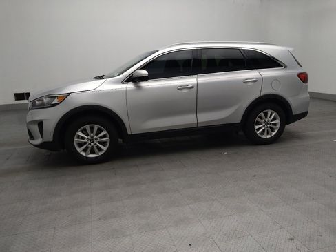 Used 2019 Kia Sorento AWD w/ LX Convenience Package image 2