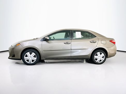 Used 2018 Toyota Corolla LE w/ Body Protection Package FWD image 4