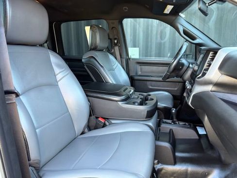 Used 2024 RAM 3500 Tradesman w/ Chrome Appearance Group AWD/4WD image 29