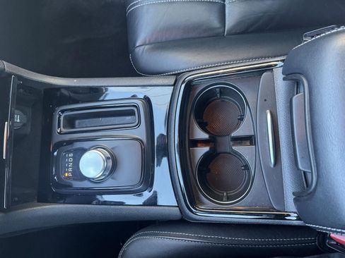 Used 2023 Chrysler 300 S image 22