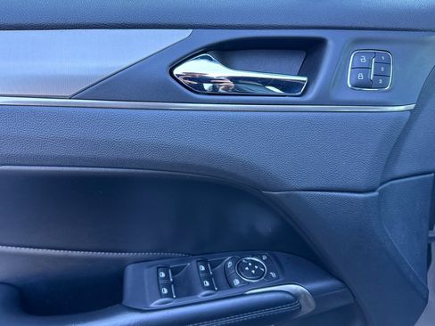 Used 2017 Lincoln MKC Select w/ Select Plus Package image 11