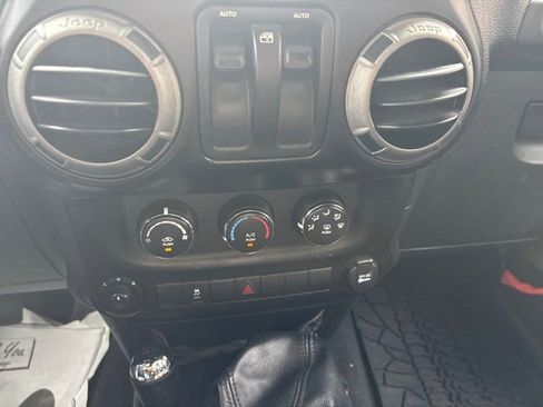Used 2012 Jeep Wrangler Sport AWD/4WD image 26