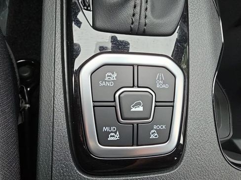 New 2026 Nissan Frontier SV AWD/4WD image 21