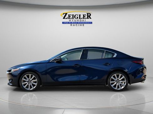 Used 2019 MAZDA MAZDA3 AWD Sedan w/ Premium Package image 4