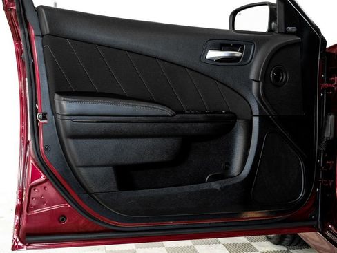 Used 2023 Dodge Charger R/T w/ Blacktop Package image 40