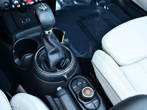 Used 2017 MINI Cooper S image 56