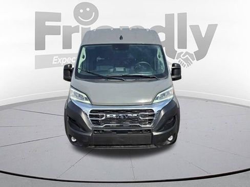 Used 2025 RAM ProMaster 2500 w/ Quick Order Package 22G SLT FWD image 2
