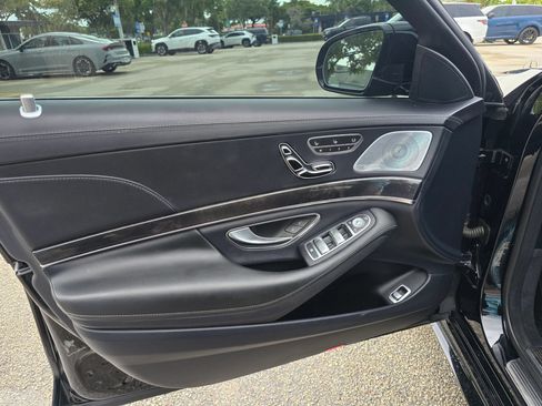 Used 2019 Mercedes-Benz S 560 4MATIC Sedan image 15