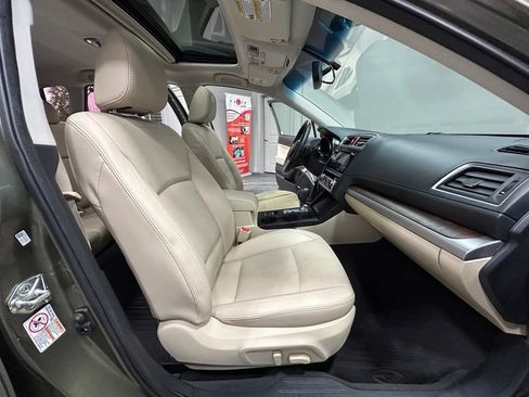 Used 2017 Subaru Outback 2.5i Limited w/ Popular Package #5 AWD/4WD image 41