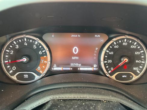Used 2021 Jeep Renegade Latitude w/ Convenience Group AWD/4WD image 3
