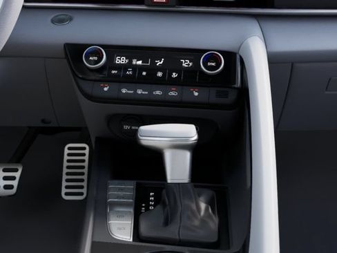 New 2026 Hyundai Elantra SEL Sport Premium FWD image 16