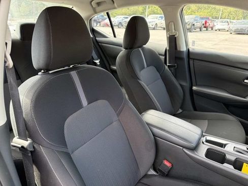 Used 2025 Nissan Sentra SV FWD image 16