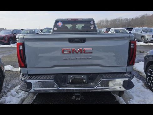 Used 2024 GMC Sierra 3500 Pro image 7