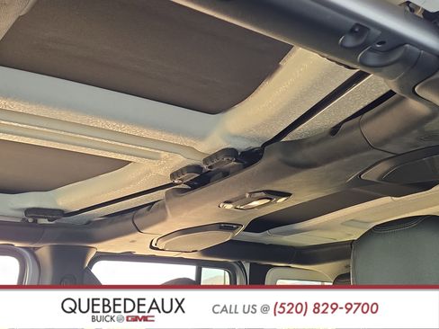 Used 2018 Jeep Wrangler Unlimited Rubicon AWD/4WD image 12