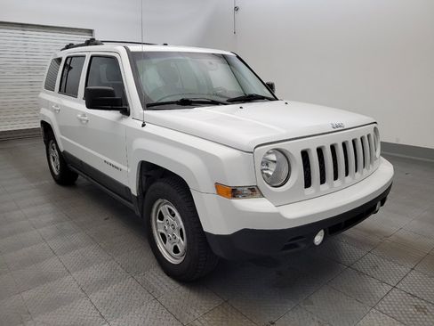 Used 2017 Jeep Patriot Sport w/ Power Value Group FWD image 13