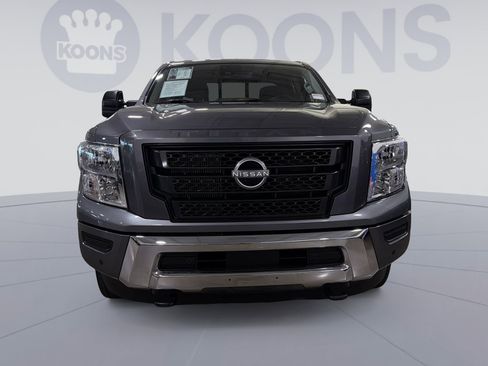 Used 2024 Nissan Titan SV w/ SV Convenience Package AWD/4WD image 11