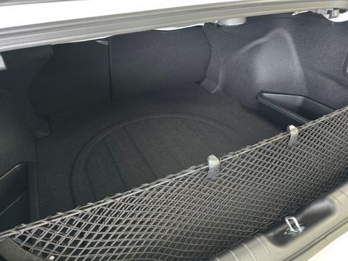New 2026 Hyundai Elantra Limited FWD image 17