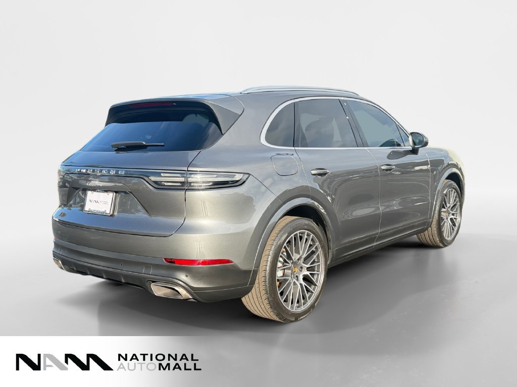 Used 2022 Porsche Cayenne AWD/4WD image 5