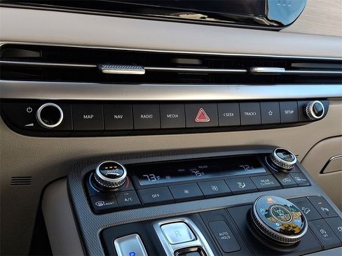 Used 2023 Hyundai Palisade Limited image 18