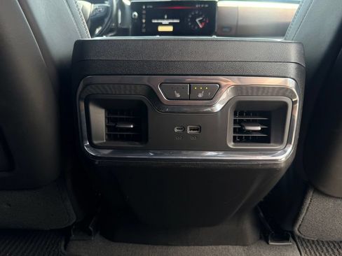 Used 2024 GMC Sierra 2500 Denali Ultimate w/ Max Trailering Package AWD/4WD image 14
