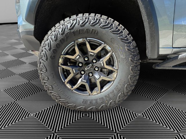 New 2026 Chevrolet Colorado ZR2 w/ Technology Package AWD/4WD image 9
