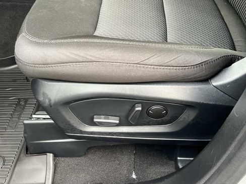 Certified 2024 Ford Explorer XLT AWD/4WD image 19