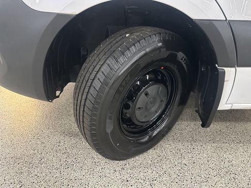 Used 2021 Mercedes-Benz Sprinter 144 Cargo image 22