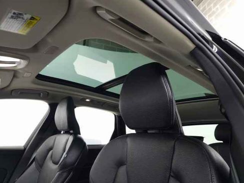 New 2025 Volvo XC60 B5 Plus w/ Protection Package Premier image 12