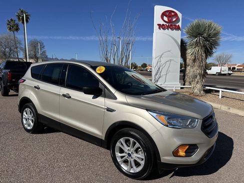 Used 2017 Ford Escape S image 7