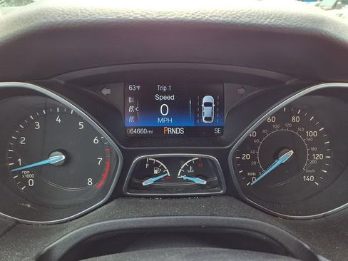 Used 2016 Ford Focus Titanium w/ Titanium Technology Package FWD image 13