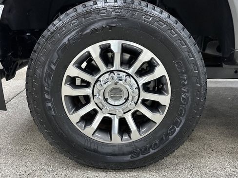 Used 2020 Ford F250 Lariat w/ Lariat Ultimate Package image 2