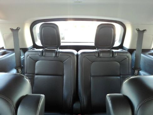 Used 2020 Lincoln Aviator Grand Touring w/ Equipment Group 301A AWD/4WD image 40