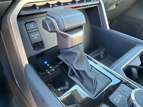 Used 2025 Toyota Tundra Limited image 31