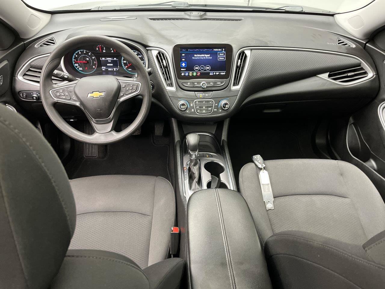 Used 2024 Chevrolet Malibu LT FWD image 4