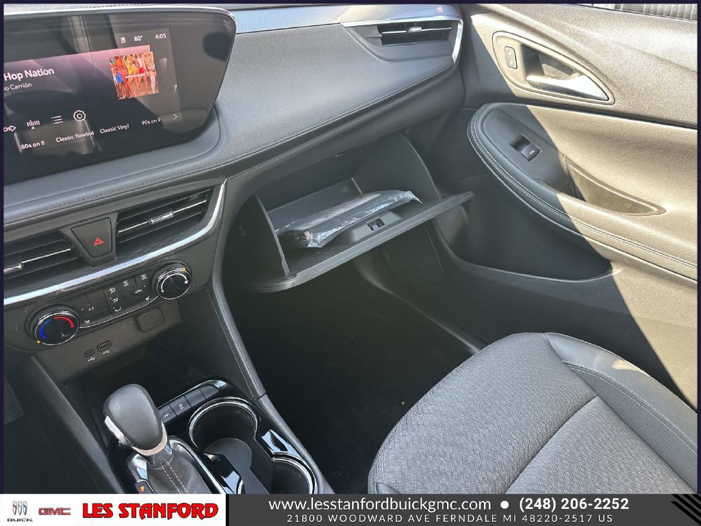 Certified 2024 Buick Encore GX Preferred w/ Comfort Package FWD image 33