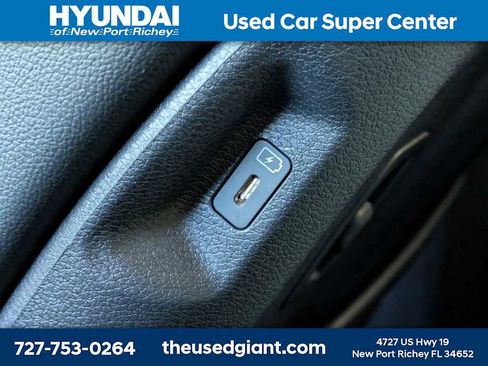 Used 2023 Kia Sportage SX image 18