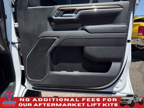 Used 2023 Chevrolet Silverado 1500 RST AWD/4WD image 28